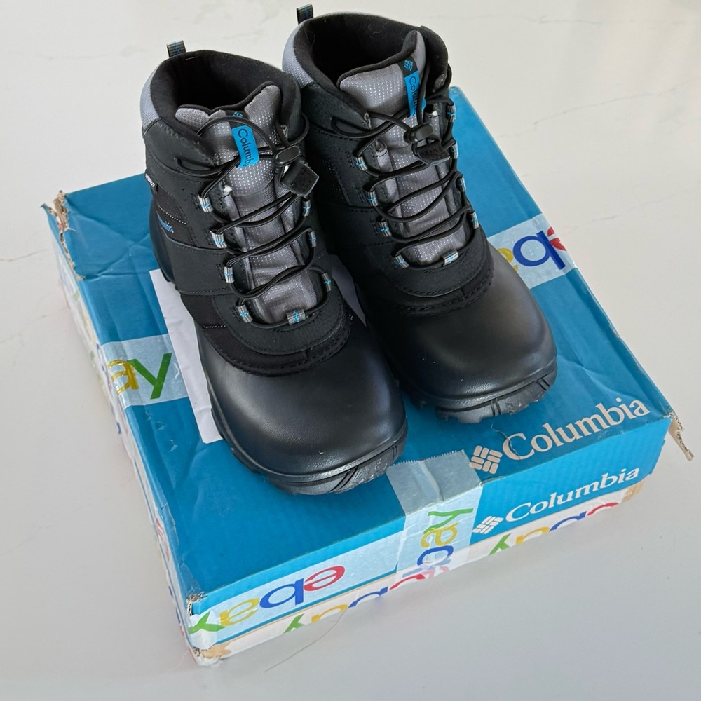 Columbia Kids Black and Gray Snow Boots